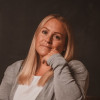 Lisa - Liebe & Partnerschaft - Tarot & Kartenlegen - Astrologie & Horoskope - Beruf & Finanzen - Hellsehen & Wahrsagen